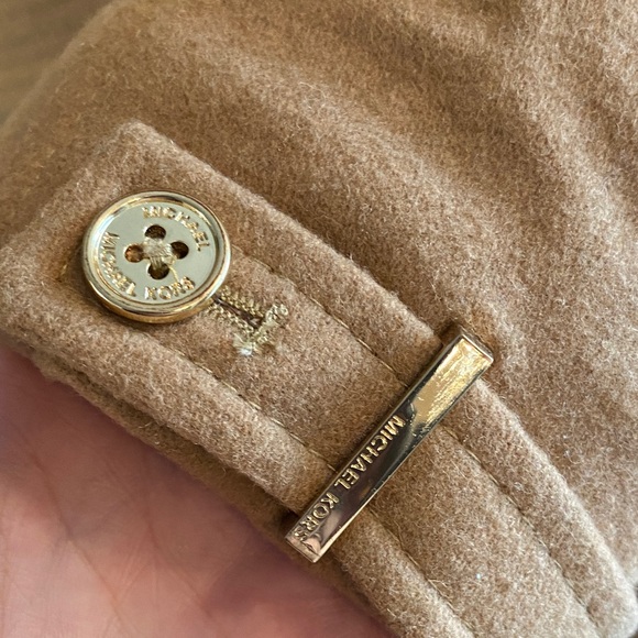 MICHAEL Michael Kors Tan Belted Trench Coat - Picture 8 of 13